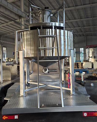 트레일러가 포함된 1000L-2000L 증명 탱크.